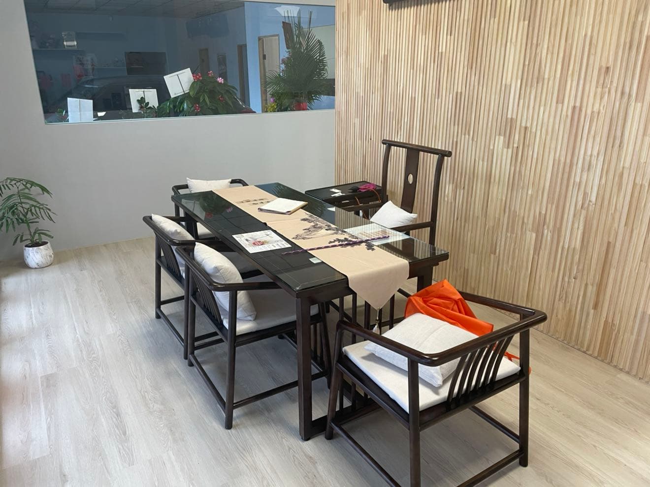 藏駒閣 Collectors Garage 展售中心