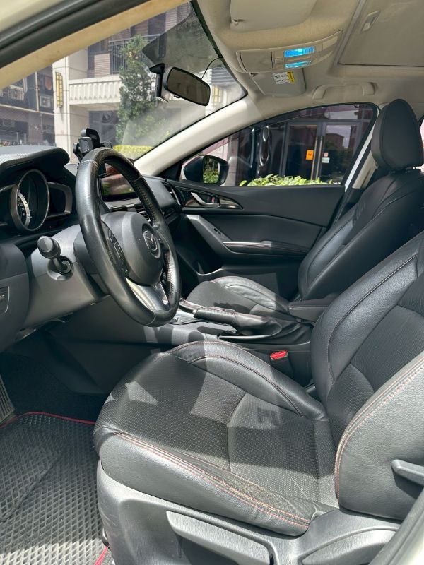 MAZDA MAZDA 3 圖 4
