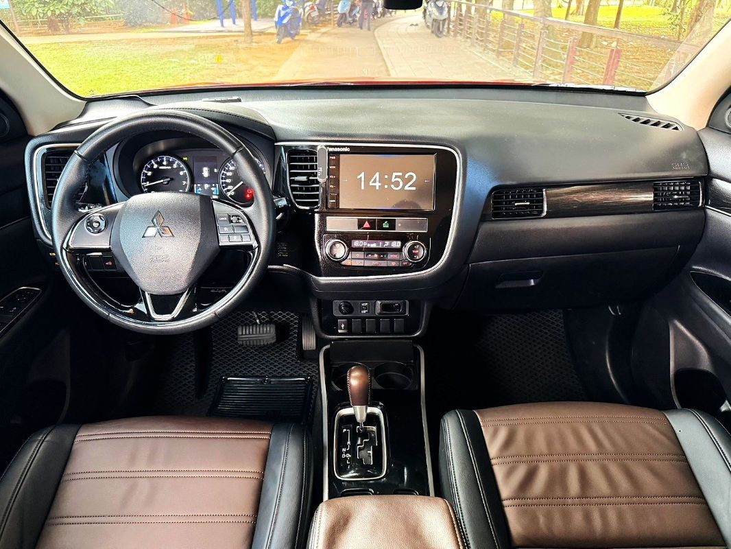 MITSUBISHI OUTLANDER 圖 4