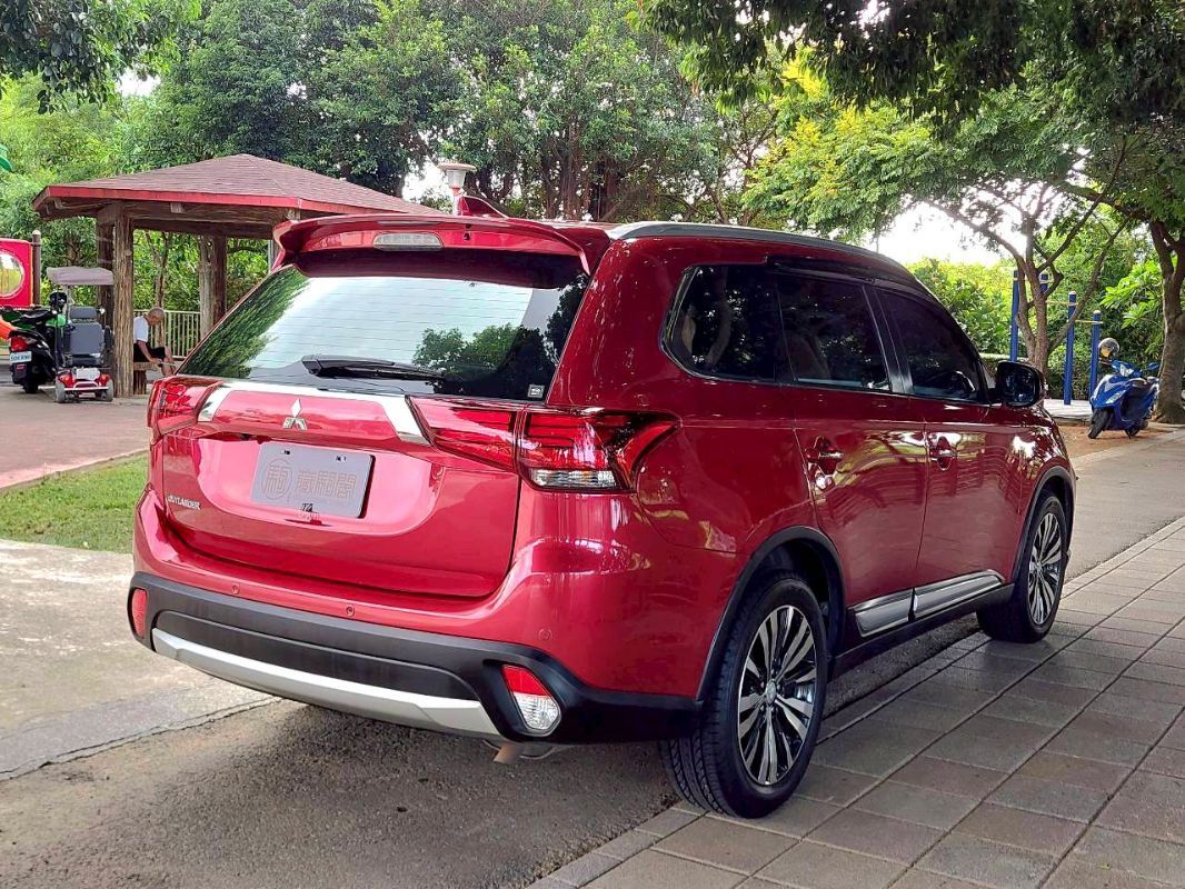 MITSUBISHI OUTLANDER 圖 20