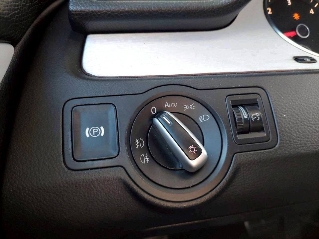 VOLKSWAGEN Passat CC 圖 9