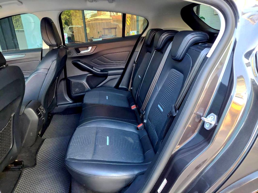 FORD FOCUS ACTIVE 圖 6