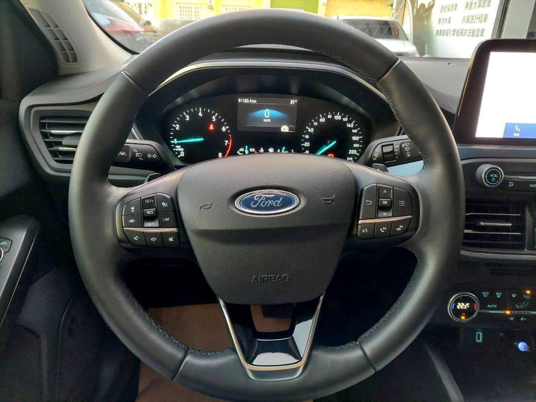 FORD FOCUS ACTIVE 圖 7