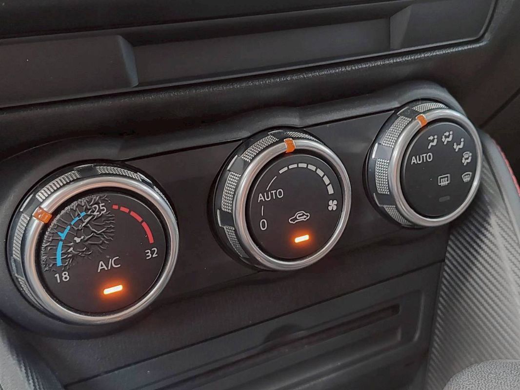 MAZDA MAZDA 2 圖 11