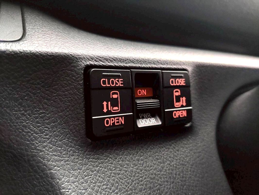 TOYOTA SIENTA 圖 11