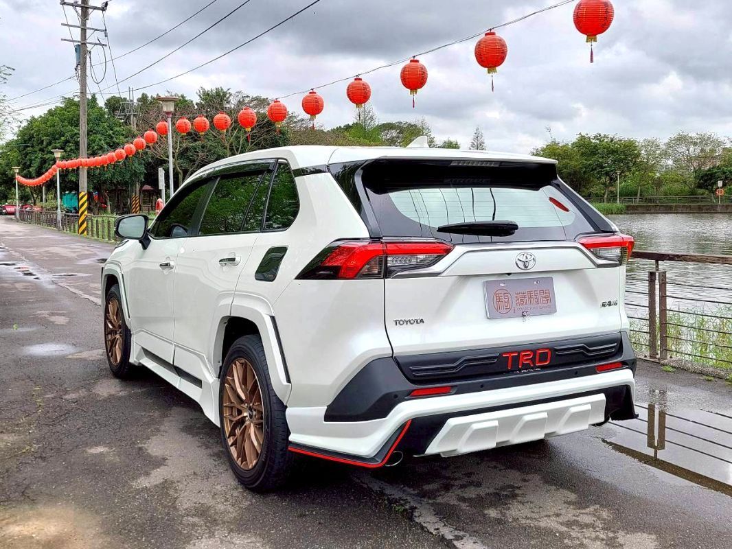 TOYOTA RAV4 圖 19