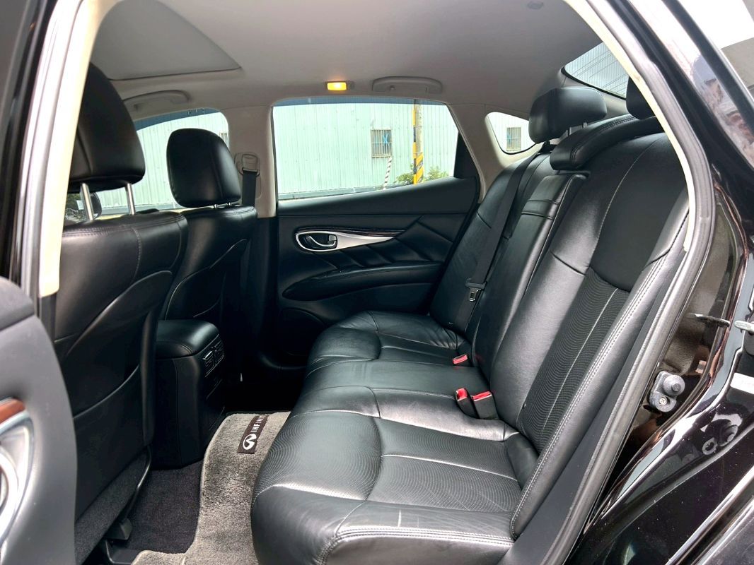INFINITI Q70 圖 6