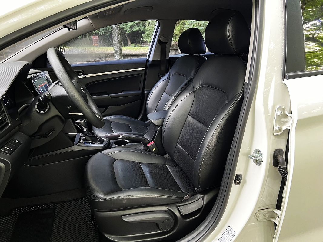 HYUNDAI ELANTRA 圖 4