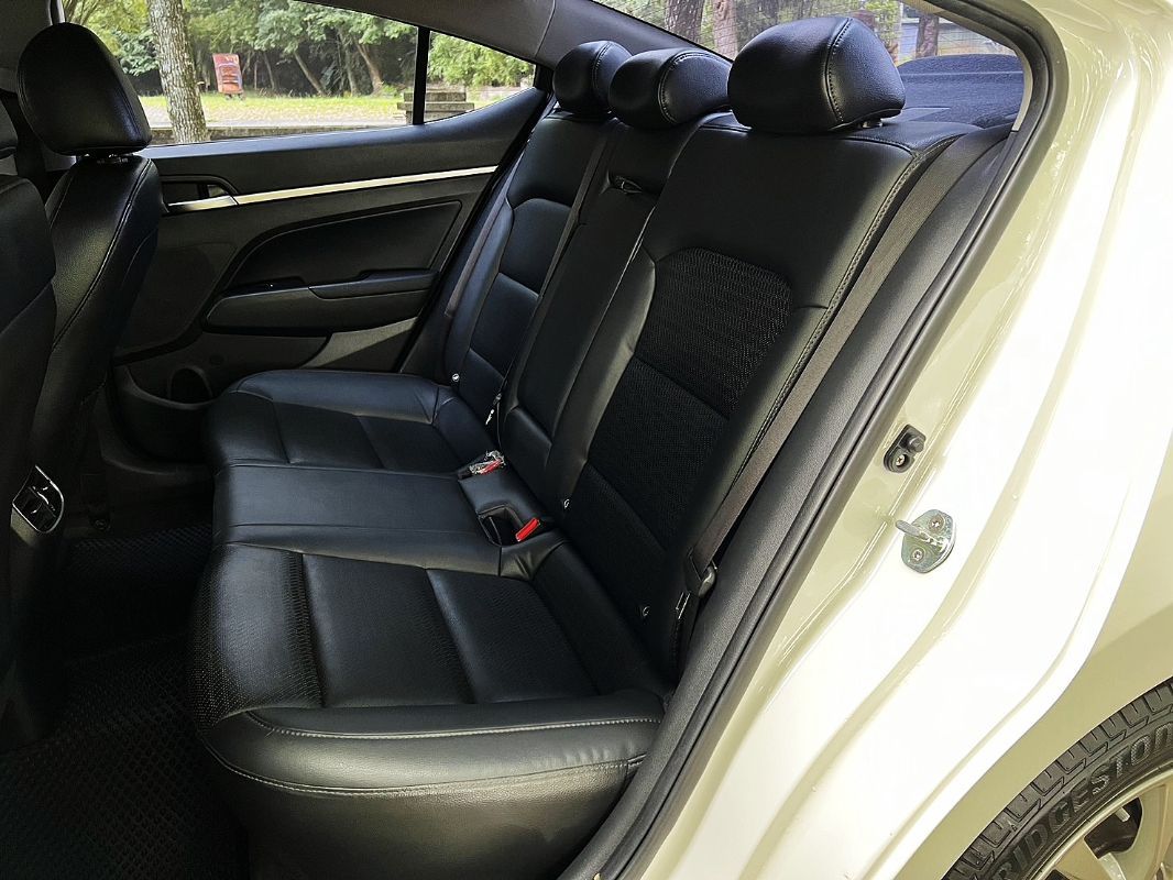 HYUNDAI ELANTRA 圖 5