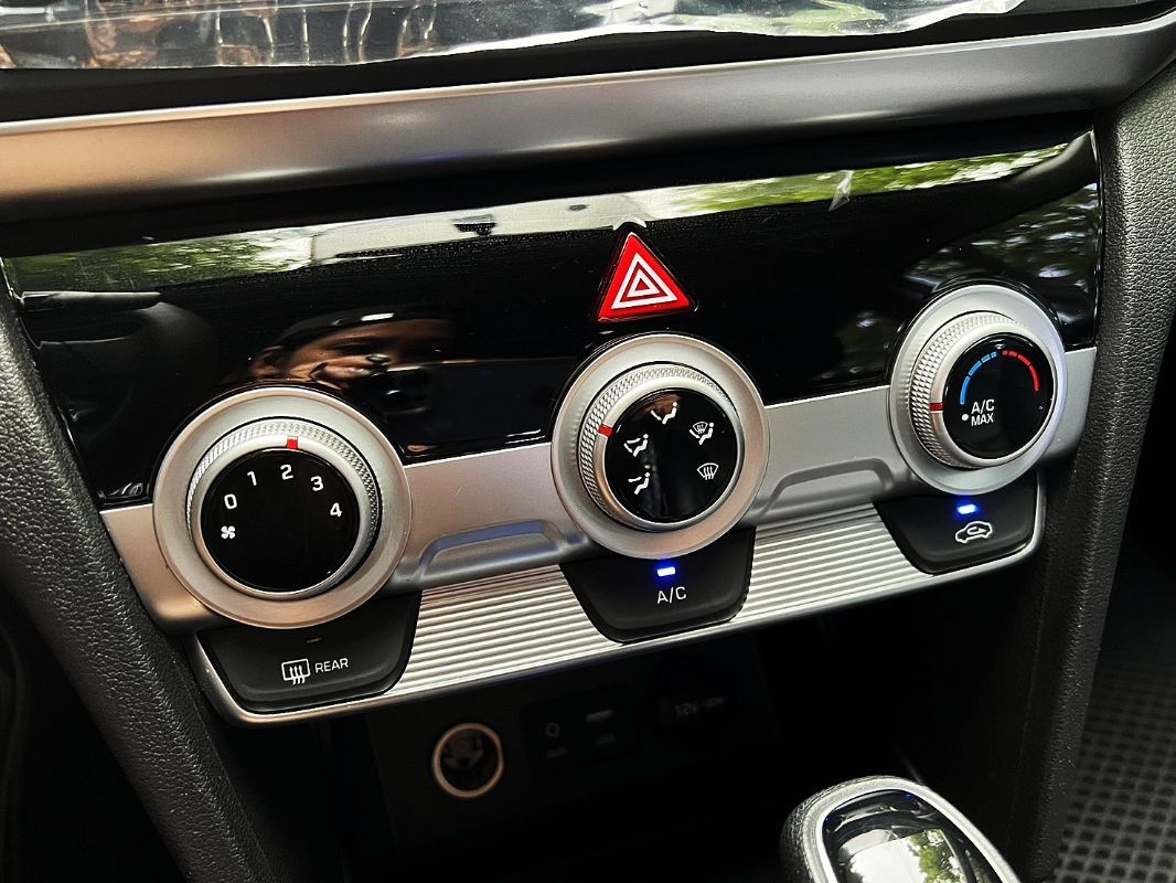 HYUNDAI ELANTRA 圖 9