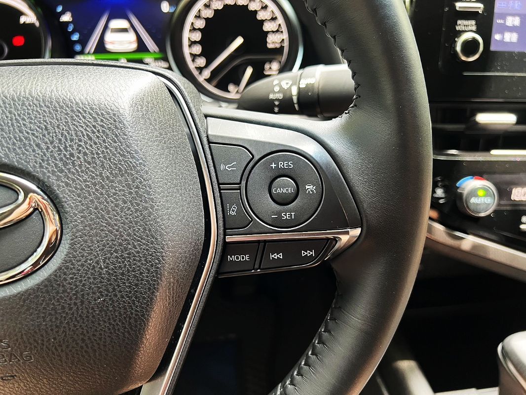 TOYOTA CAMRY HYBRID 圖 7