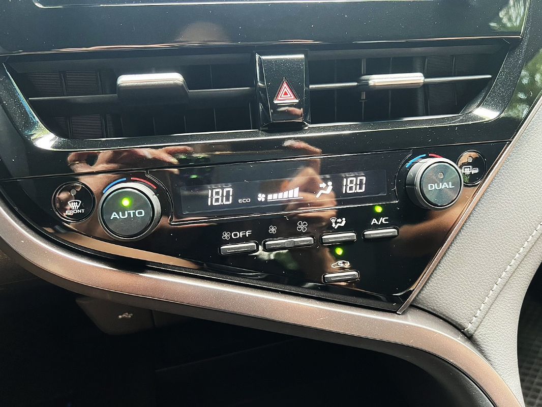 TOYOTA CAMRY HYBRID 圖 12