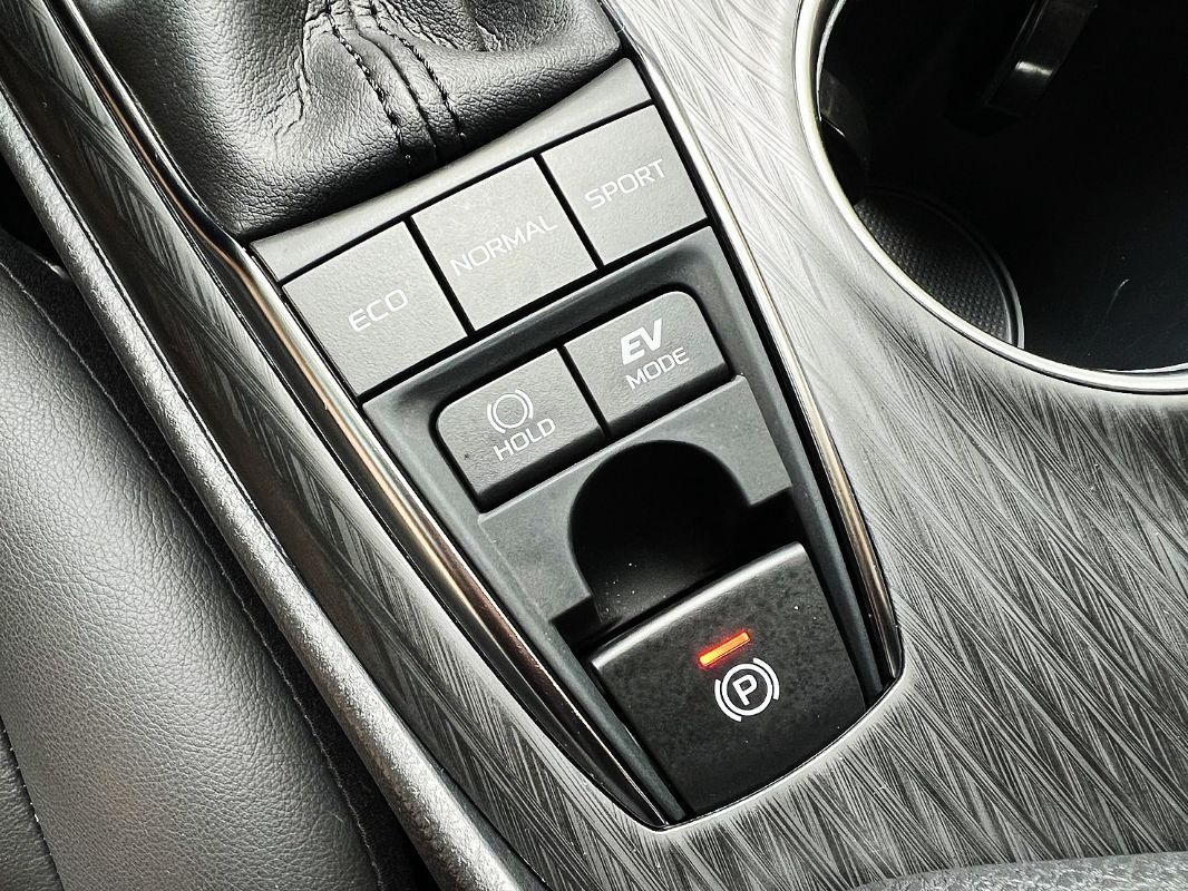 TOYOTA CAMRY HYBRID 圖 13