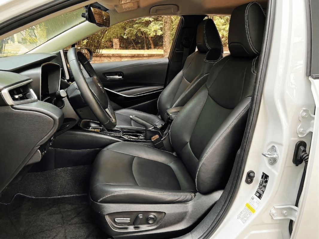 TOYOTA ALTIS HYBRID 圖 4