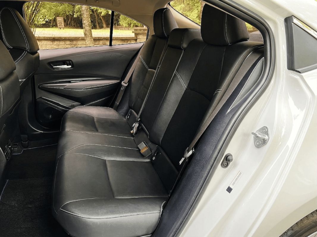 TOYOTA ALTIS HYBRID 圖 5