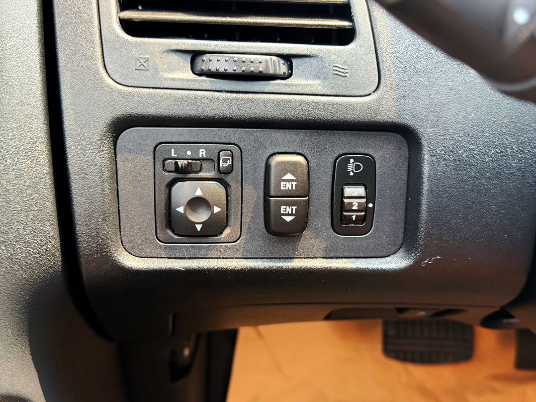 MITSUBISHI ZINGER 圖 8