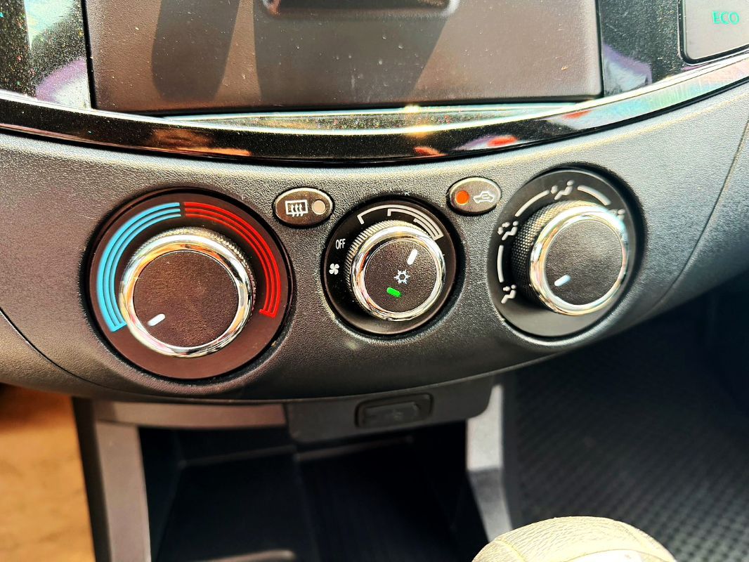 MITSUBISHI ZINGER 圖 12