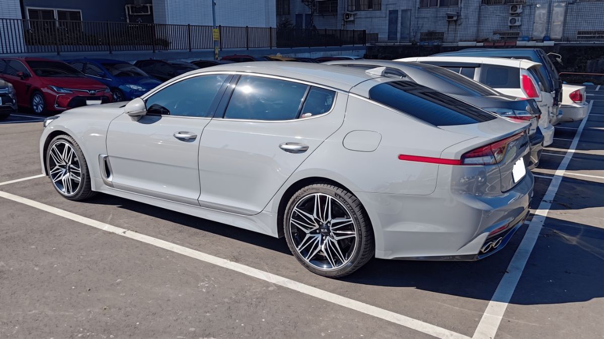 KIA STINGER 圖 7