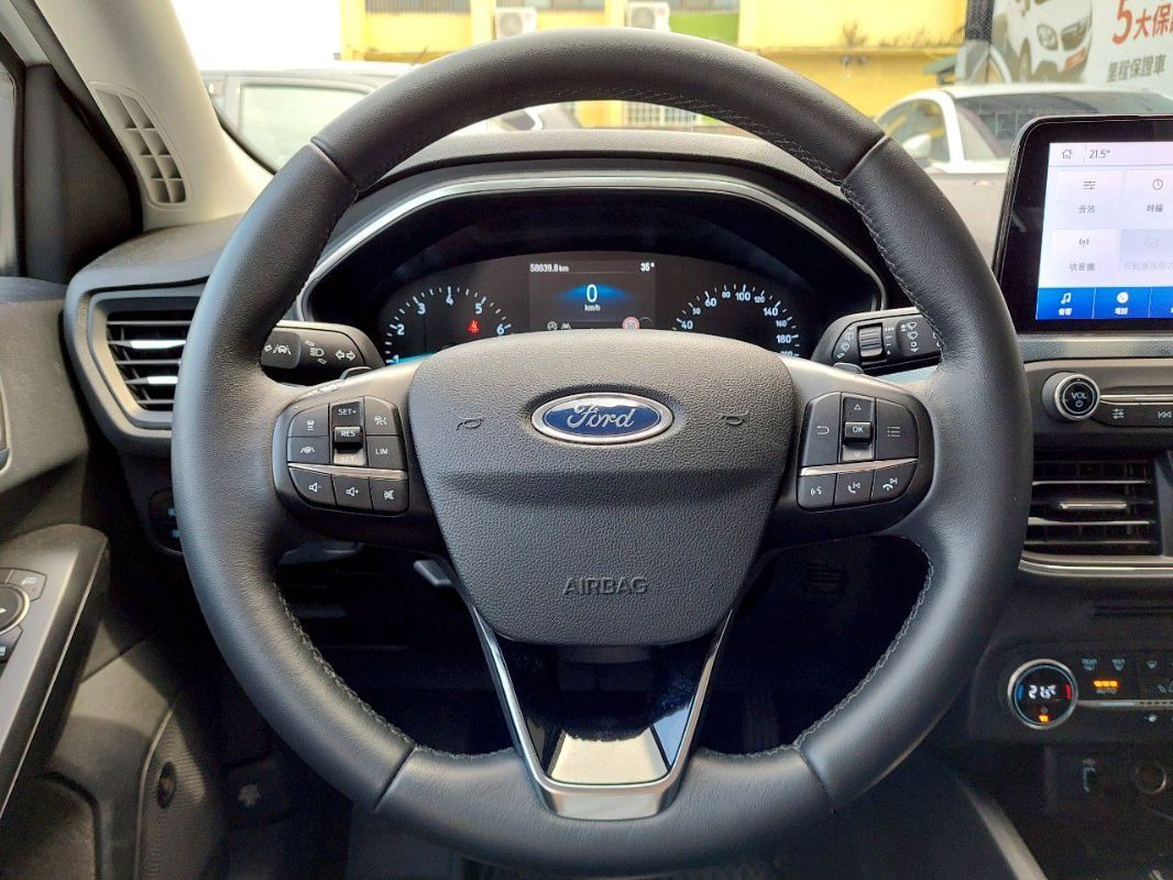 FORD FOCUS ACTIVE 圖 7