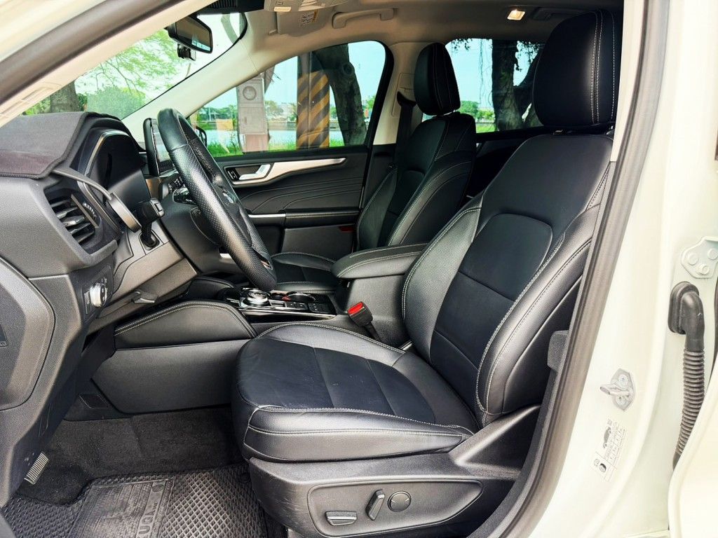 FORD KUGA 圖 5
