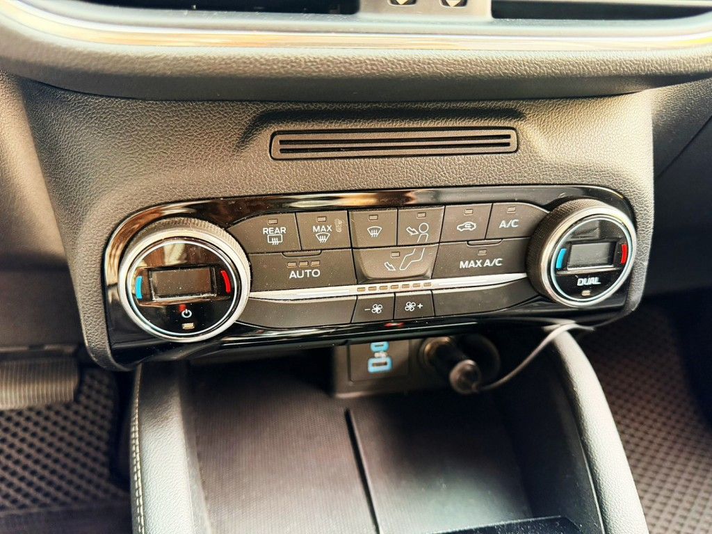 FORD KUGA 圖 11