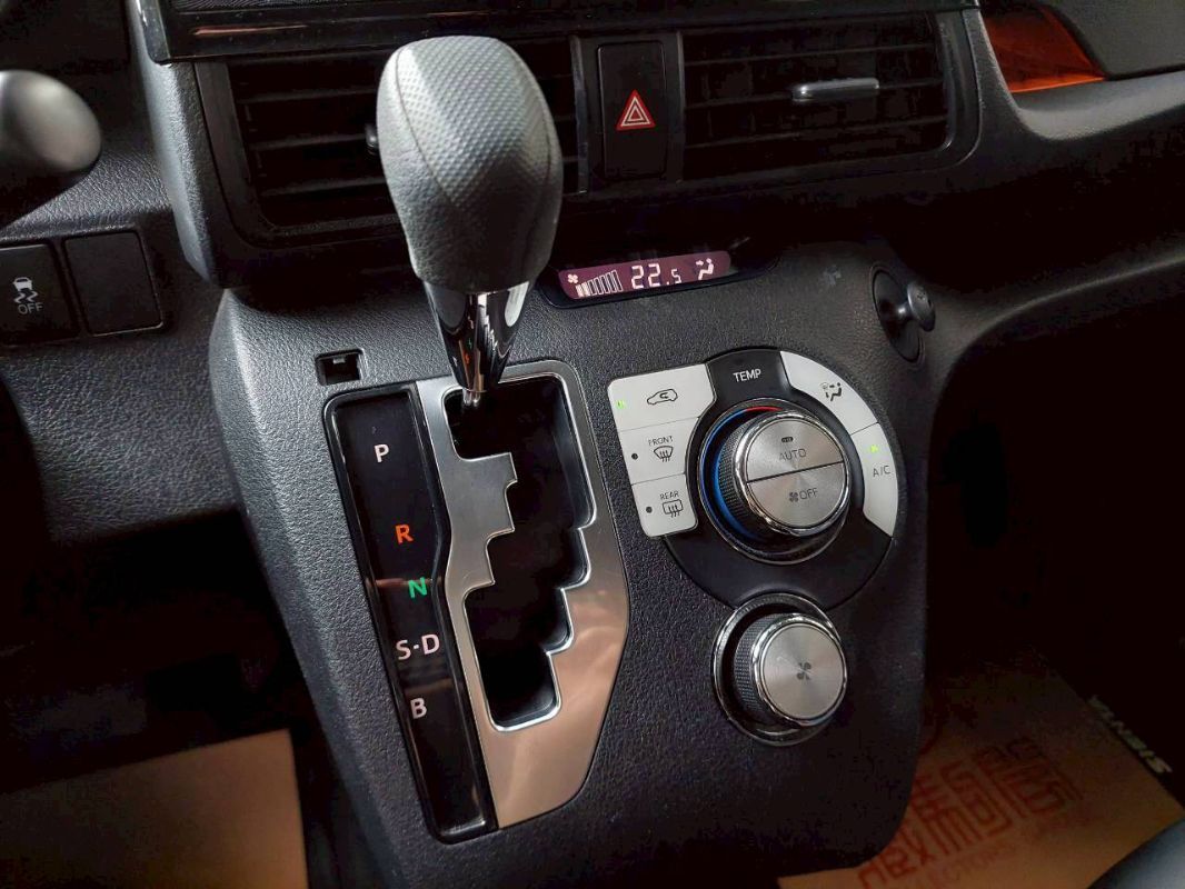 TOYOTA SIENTA 圖 14