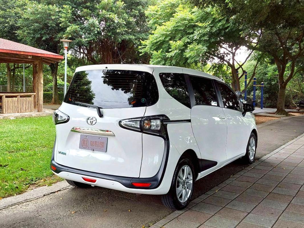 TOYOTA SIENTA 圖 18