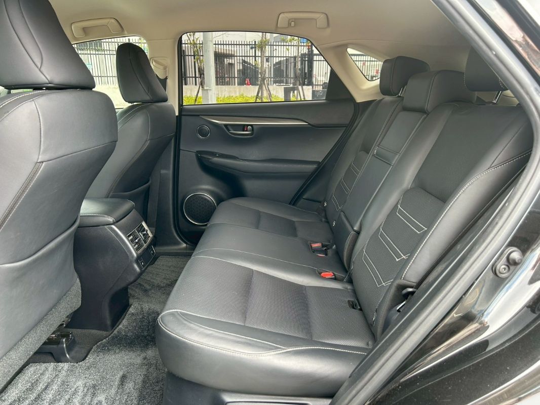 LEXUS NX300 圖 6