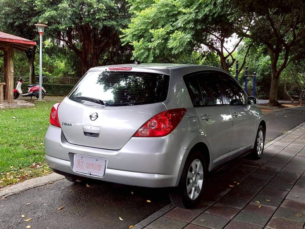 NISSAN TIIDA 圖 15