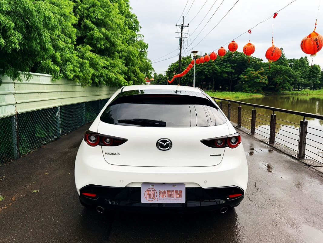 MAZDA MAZDA 3 圖 9