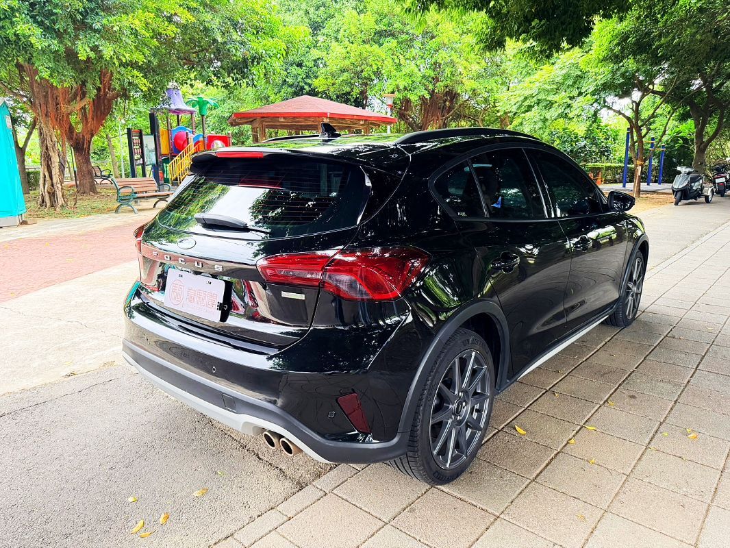 FORD FOCUS ACTIVE 圖 12