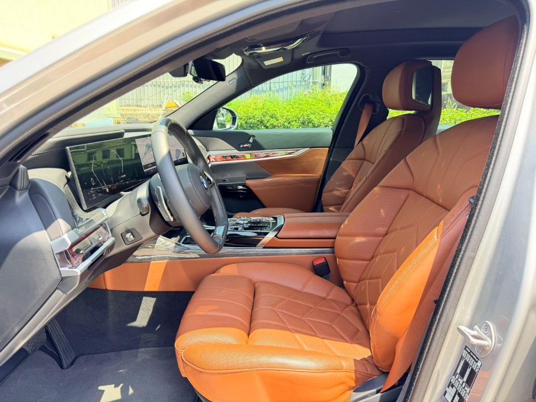 BMW 735I 圖 5
