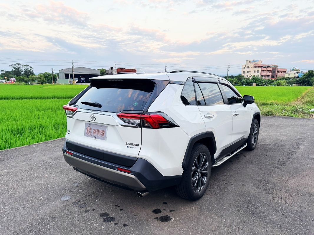 TOYOTA RAV4 HYBRID 圖 15