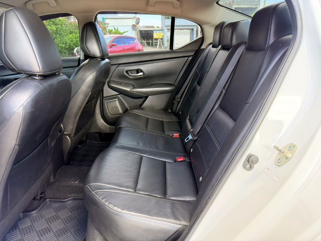 NISSAN SENTRA 圖 6